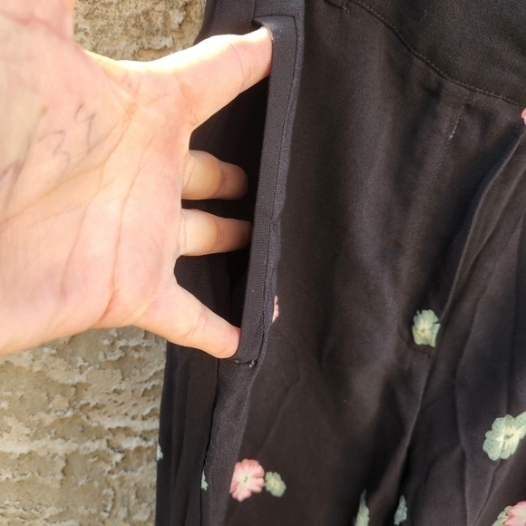 Ella Wide-Leg Pants - Picture 7 of 7